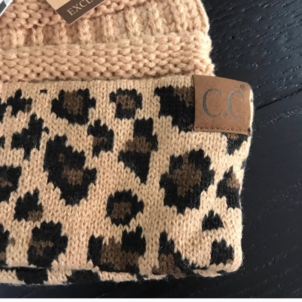 C.C Exclusives Messy Bun Beanie Tail Leopard Hat - Picture 7 of 8